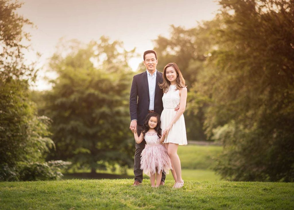 A park in Bronxville NY is the setting for this beautiful modern family photo